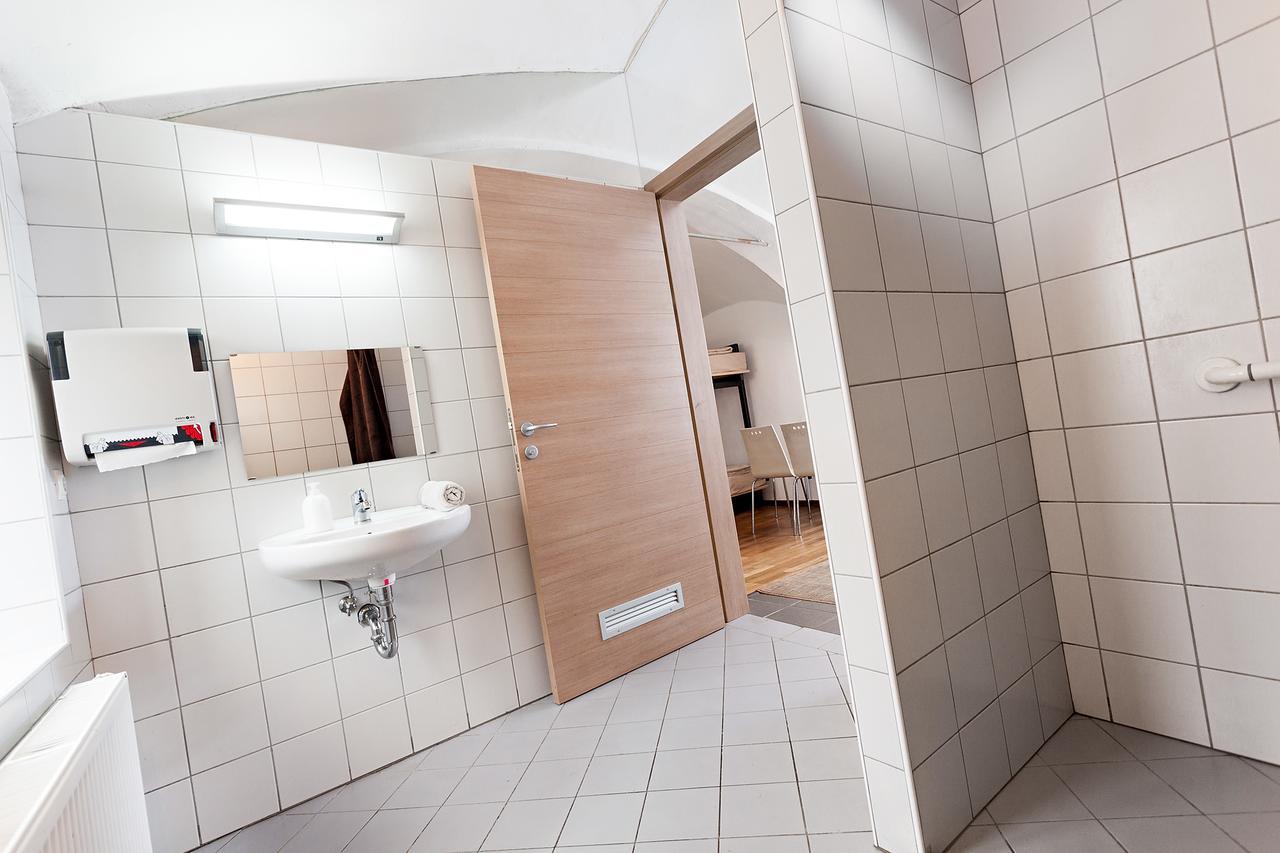 Hostel Situla Novo Mesto Luaran gambar